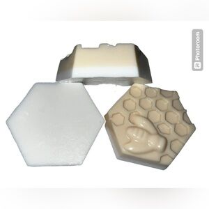 Bumble | All Natural Goat Milk Soap 2.5 oz Bar